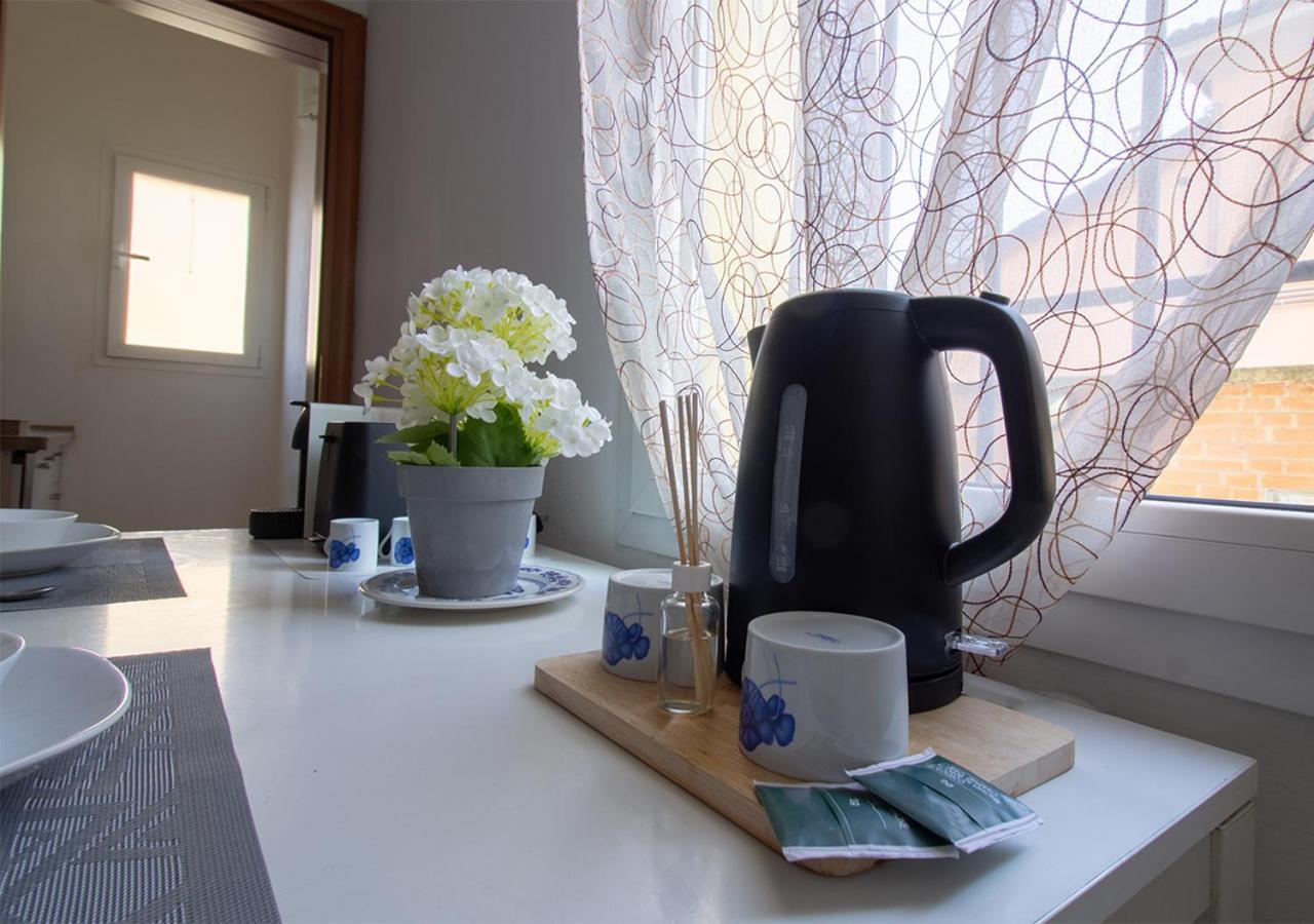 Athena Rooms - Parcheggio Privato Bologna Kültér fotó